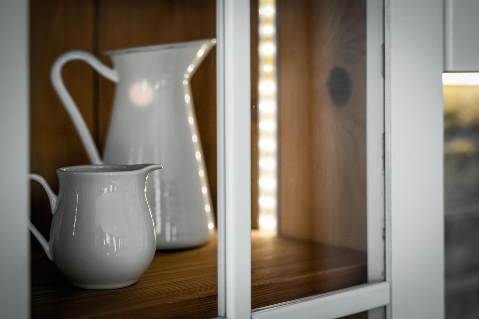 Luxurious And Royal Apartment In The Old Town ブラチスラヴァ エクステリア 写真